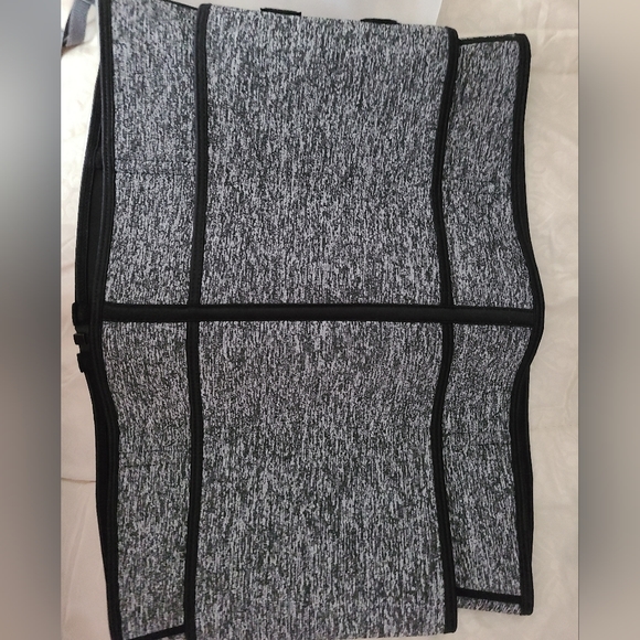 Brand New Waist Trainers - Picture 10 of 11